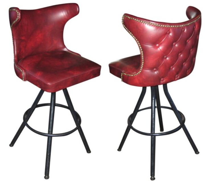 Sadeback Stool